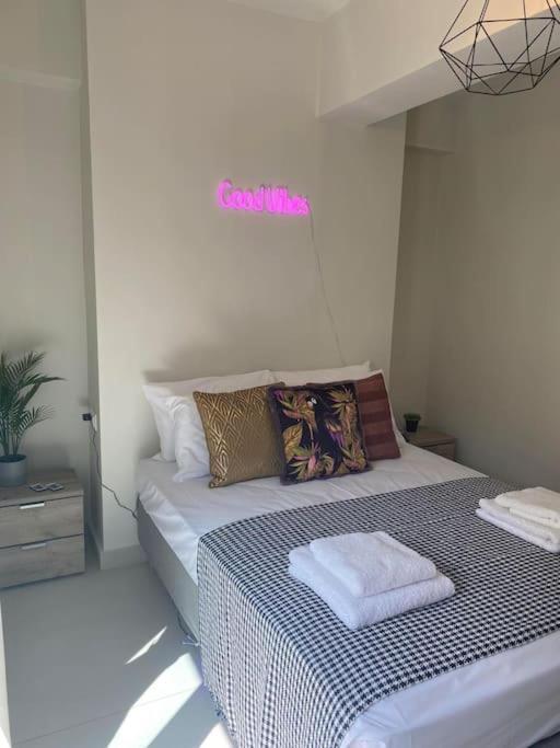 New 2Bd Aprt With Shared Rooftop Pool D3 Athens Exterior photo