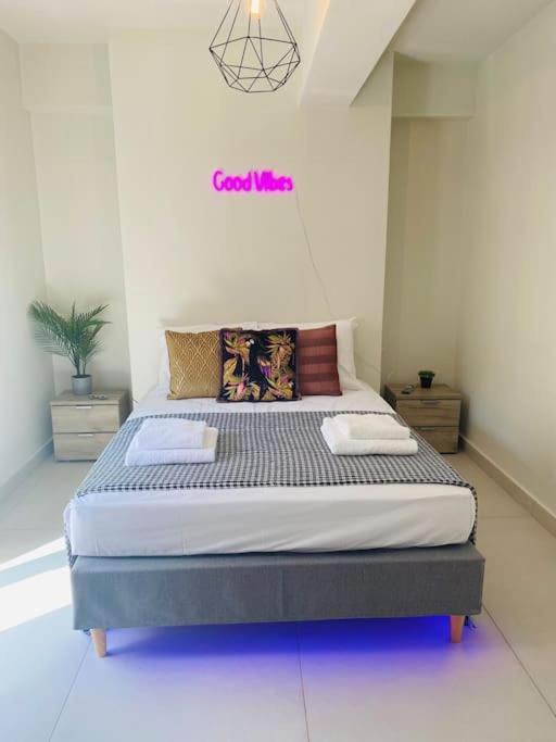 New 2Bd Aprt With Shared Rooftop Pool D3 Athens Exterior photo