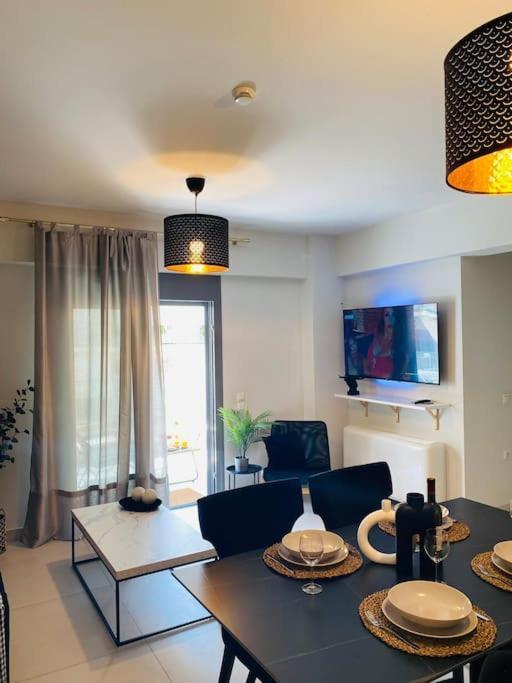 New 2Bd Aprt With Shared Rooftop Pool D3 Athens Exterior photo